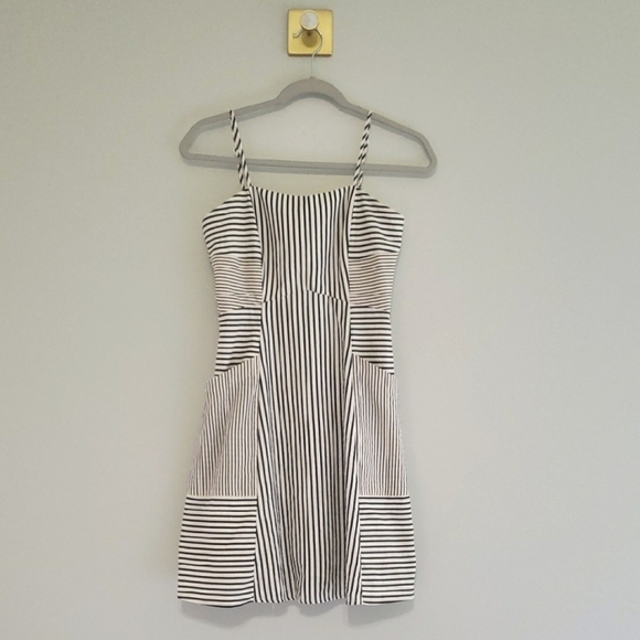 Eclair Mini Sundress XS Navy Blue Cream Ivory Striped Seersucker Pockets Straps - Picture 1 of 15
